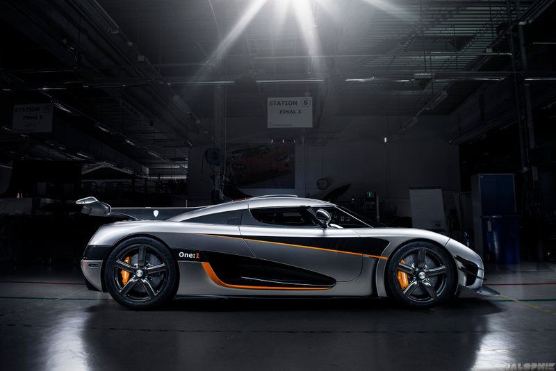Illustration for article titled The Koenigsegg One:1 Is Sweden's 280 MPH Carbon Fiber Hypercar